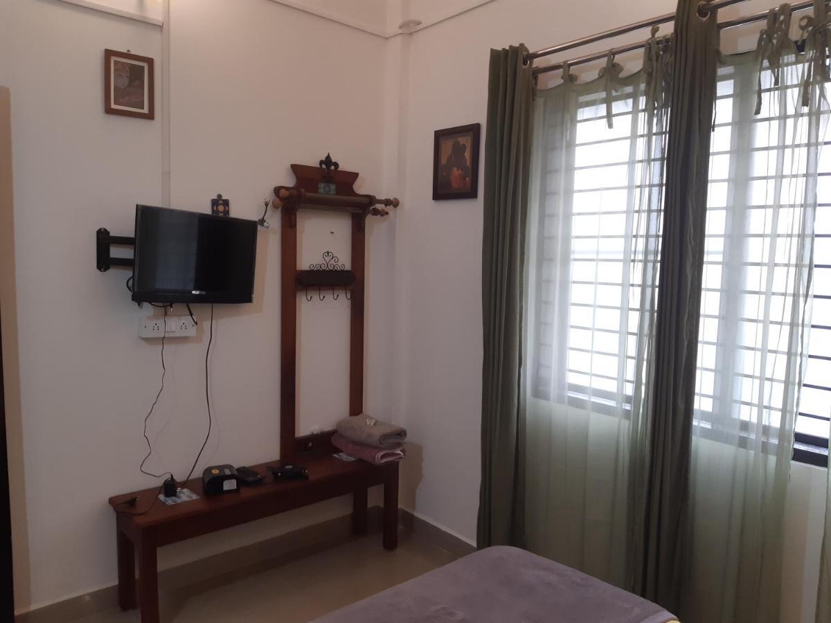 Tiny House For Couple Apartment Madikeri Bagian luar foto